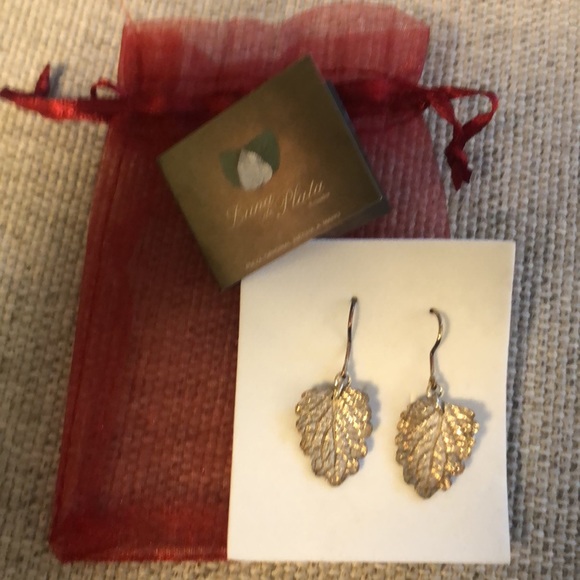 Leaf earrings from Ecuador - Picture 2 of 6